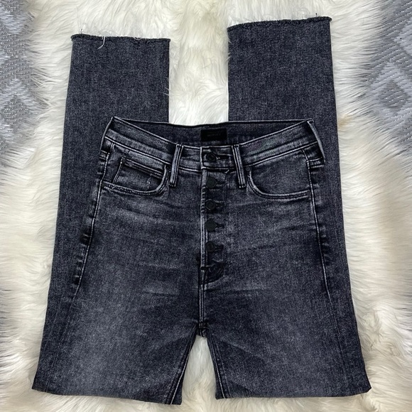 Mother Pixie Dazzler Ankle Fray Jeans in Train Stops [3503] - Picture 4 of 11